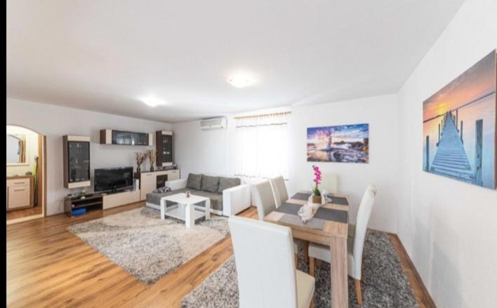 Apartman Marinovic Kaštela Esterno foto